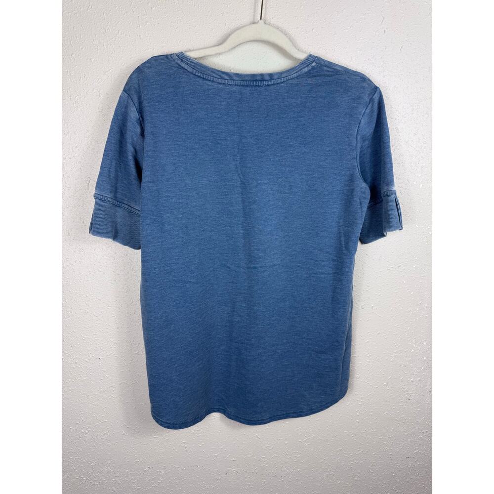 Jane & Delancey Blue white washed Top womens size Medium - Picture 7 of 8